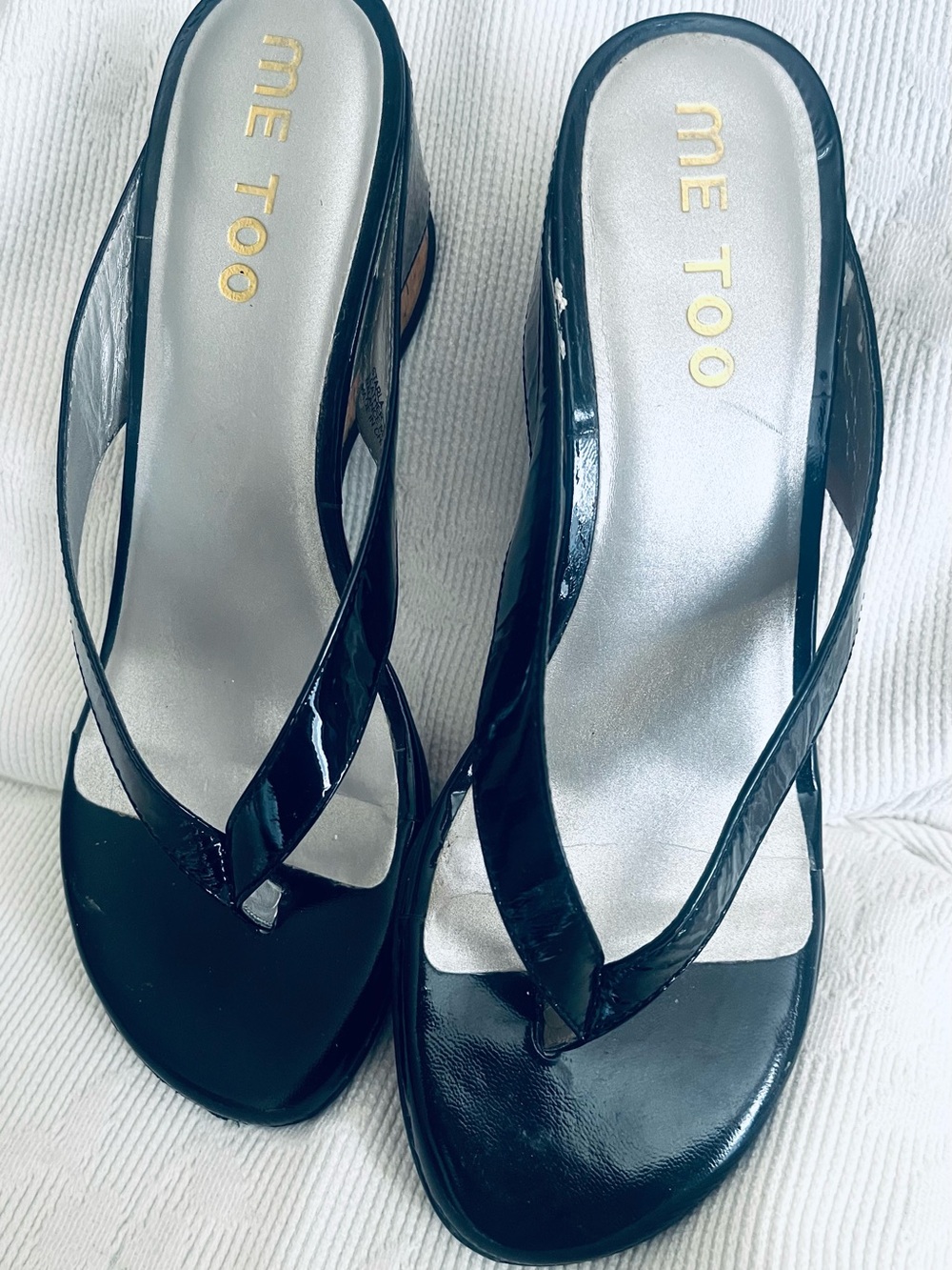 me too Black Patent Thong Sandals with Silver Insole Accents
